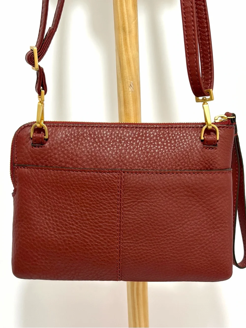 Hammitt Nash Small Crossbody In Pomodoro Red/Brushed Gold Hammered Rivets